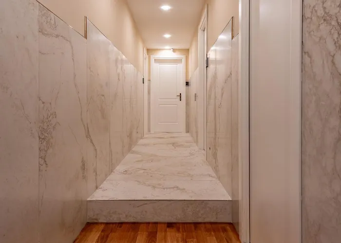 Decimo Meridio- At Spanish Steps- Pensionat 4*