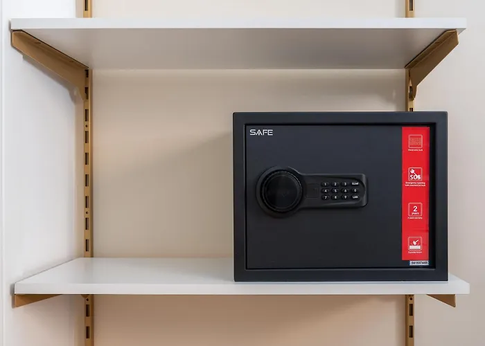 Decimo Meridio- At Spanish Steps-