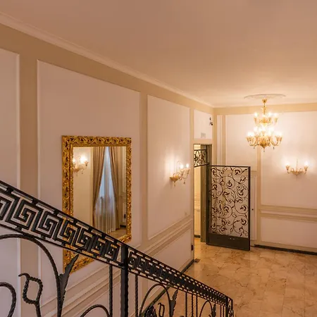 Decimo Meridio- At Spanish Steps- 4*