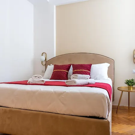 Decimo Meridio- At Spanish Steps- 4*