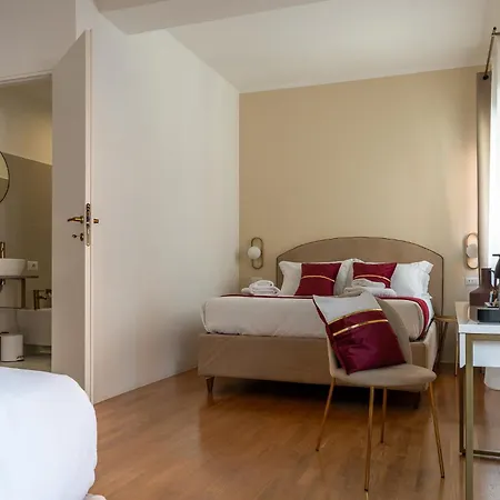 Maison d'hôtes Decimo Meridio- At Spanish Steps-