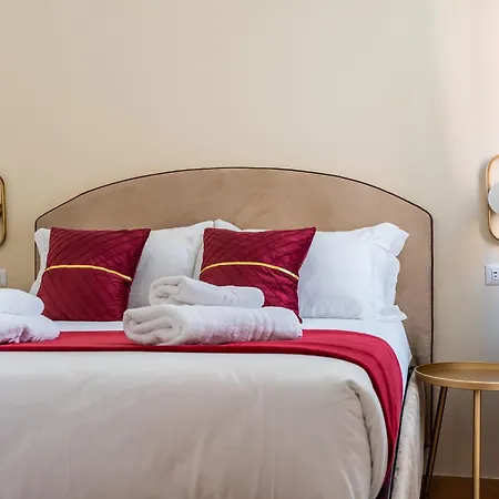 Decimo Meridio- At Spanish Steps- 4* Rom