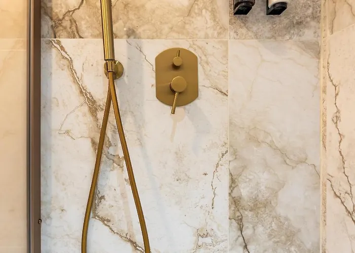 Decimo Meridio- At Spanish Steps- Gasthuis 4*