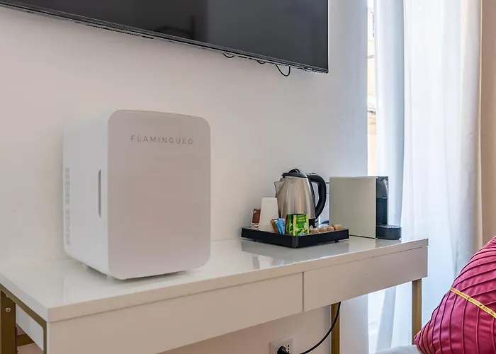 Decimo Meridio- At Spanish Steps- Gasthuis Rome