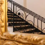 Decimo Meridio- At Spanish Steps- 4*
