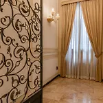Decimo Meridio- At Spanish Steps- 4* Řím