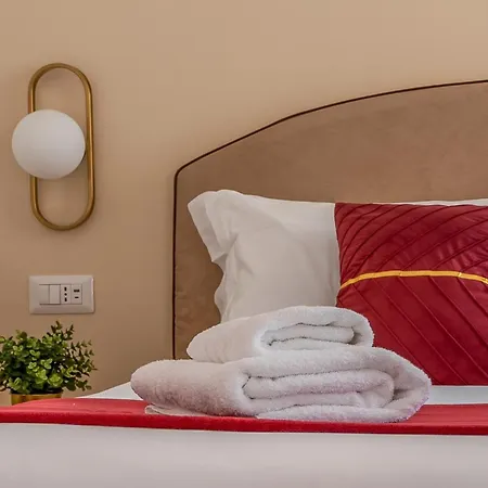 Decimo Meridio- At Spanish Steps- 4* Řím