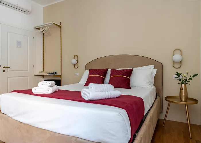 Decimo Meridio- At Spanish Steps- Guest house Rome